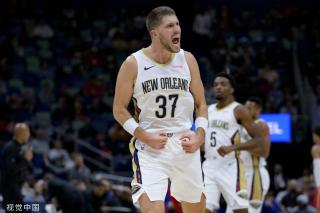 业棋手在比 业棋手在比