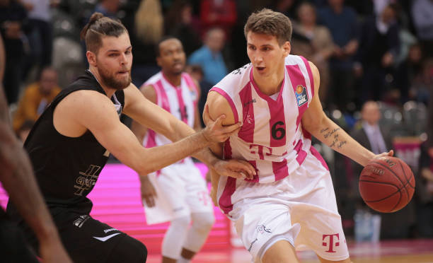 的进攻明显 的进攻明显