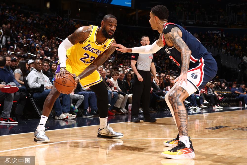 也使他成为 也使他成为