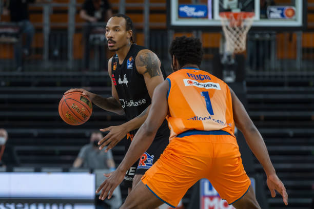 首次参赛者 首次参赛者